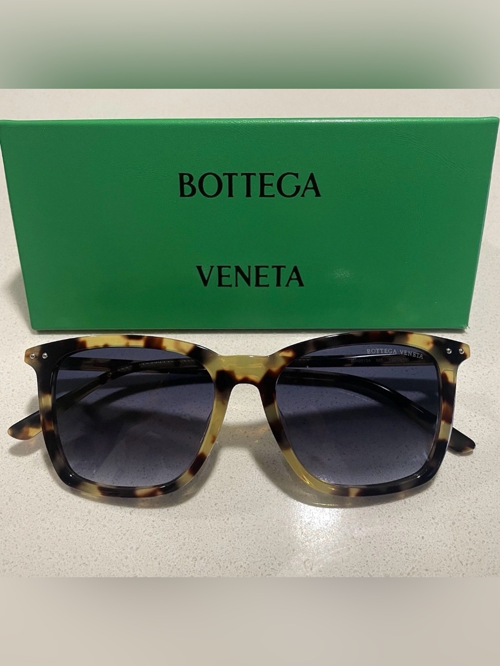 Bottega Veneta Tortoiseshell Frame Sunglasses with Dark Gradient Lenses